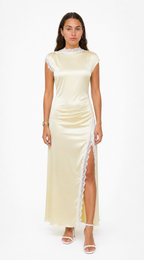 AVELIA – Vestido Largo Satinado con Encaje Floral