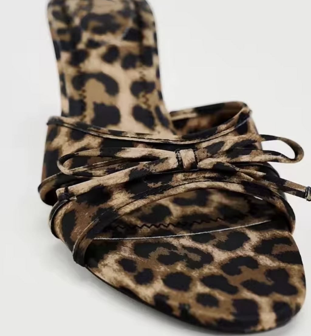 PREDATORE – Sandalias Leopardo