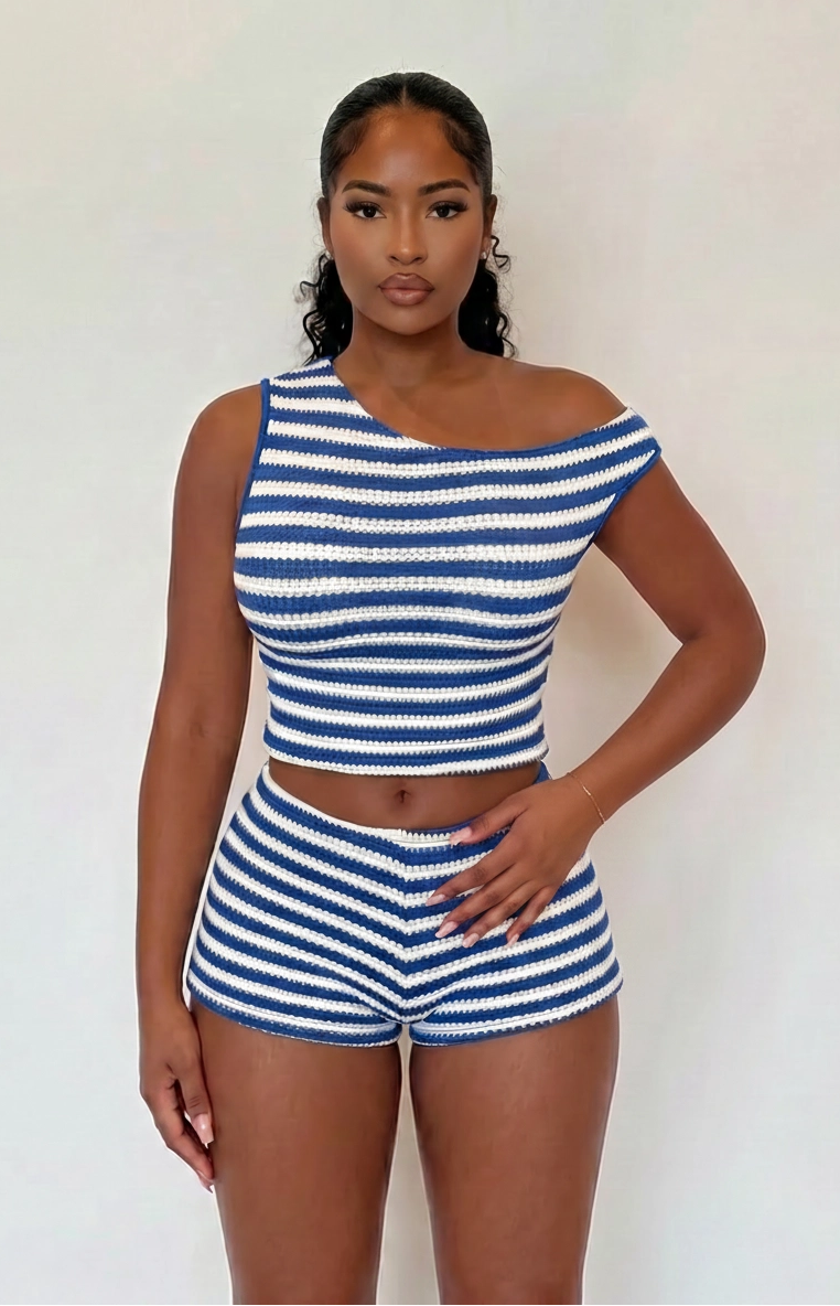 VALENTINA - Top Asimétrico y Shorts a Rayas
