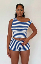 VALENTINA - Top Asimétrico y Shorts a Rayas