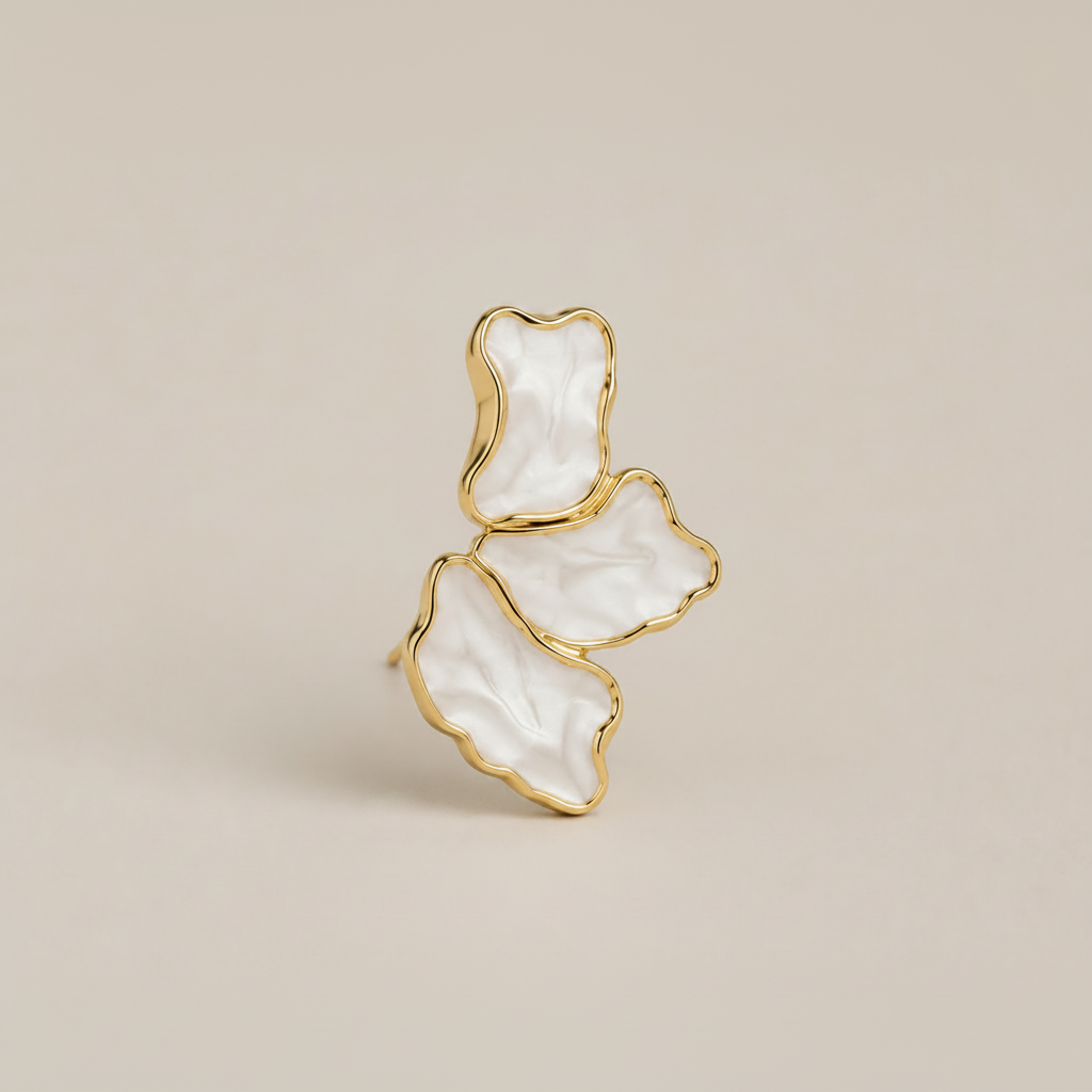 ISADORA – Pendientes Florales Esculpidos Dorados