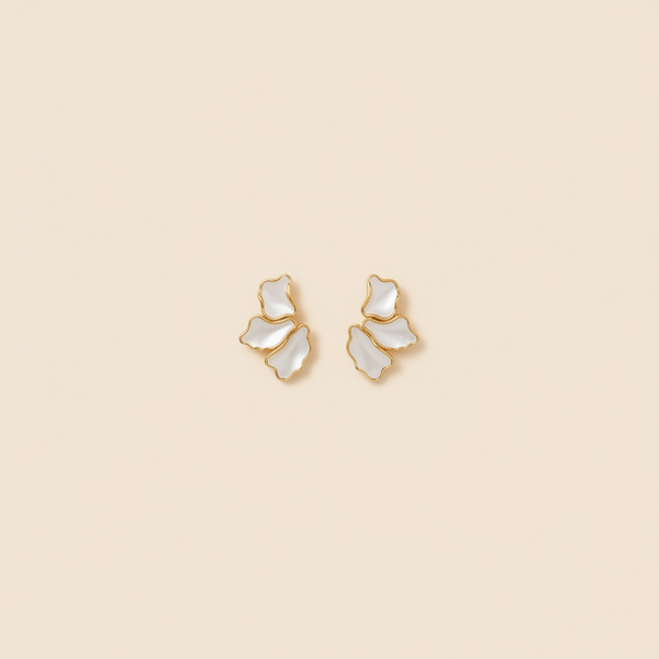 ISADORA – Pendientes Florales Esculpidos Dorados
